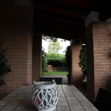 Serignano Alle Rocchette Lägenhetshotell